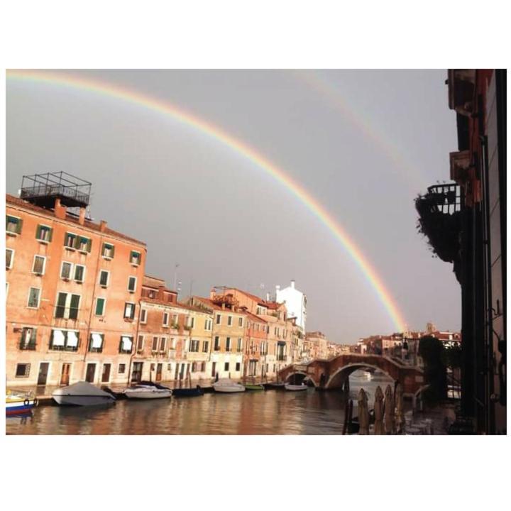 La Casetta Rosa - Vista Sul Canale Венеція Екстер'єр фото